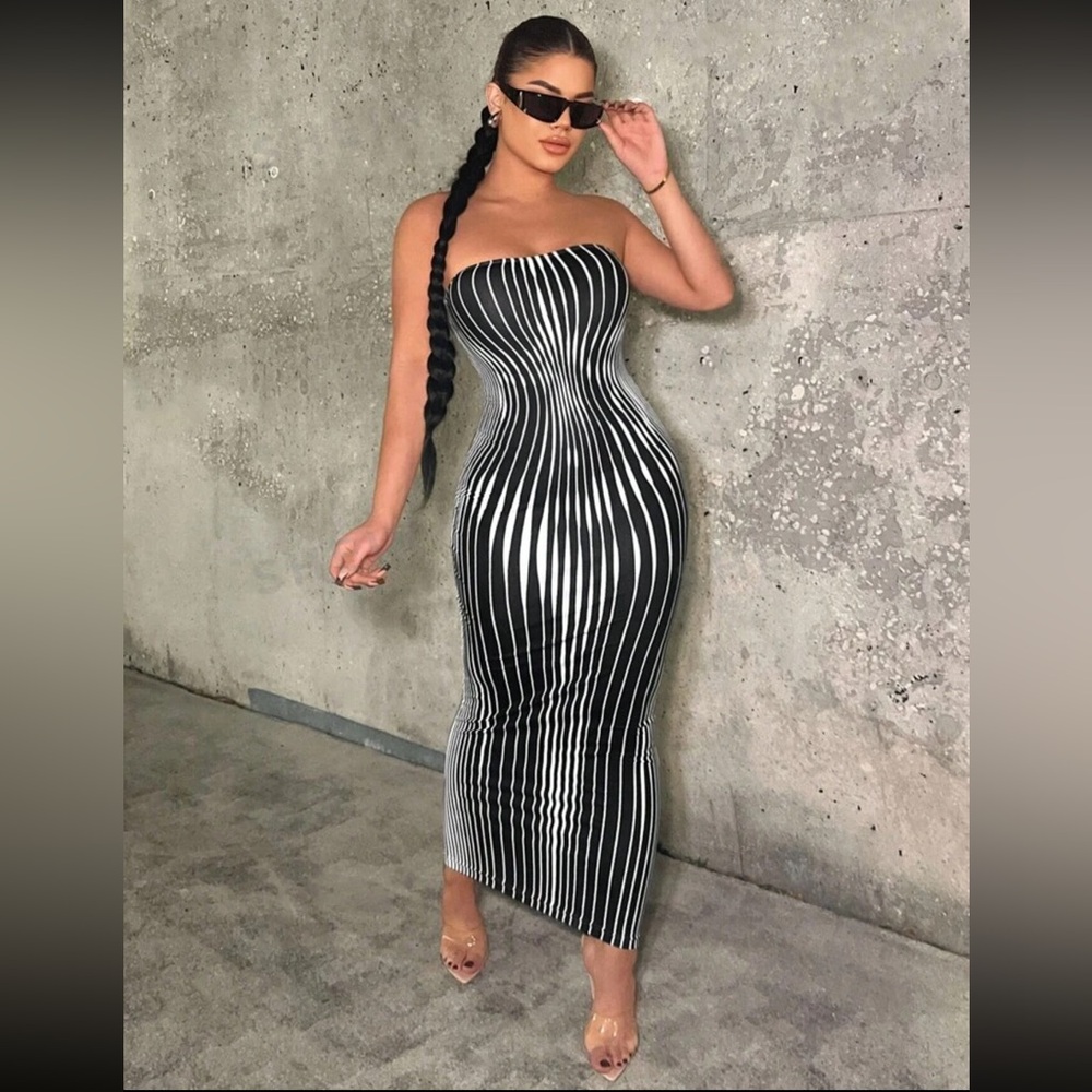 NWT Bodycon Dress - Picture 5 of 5